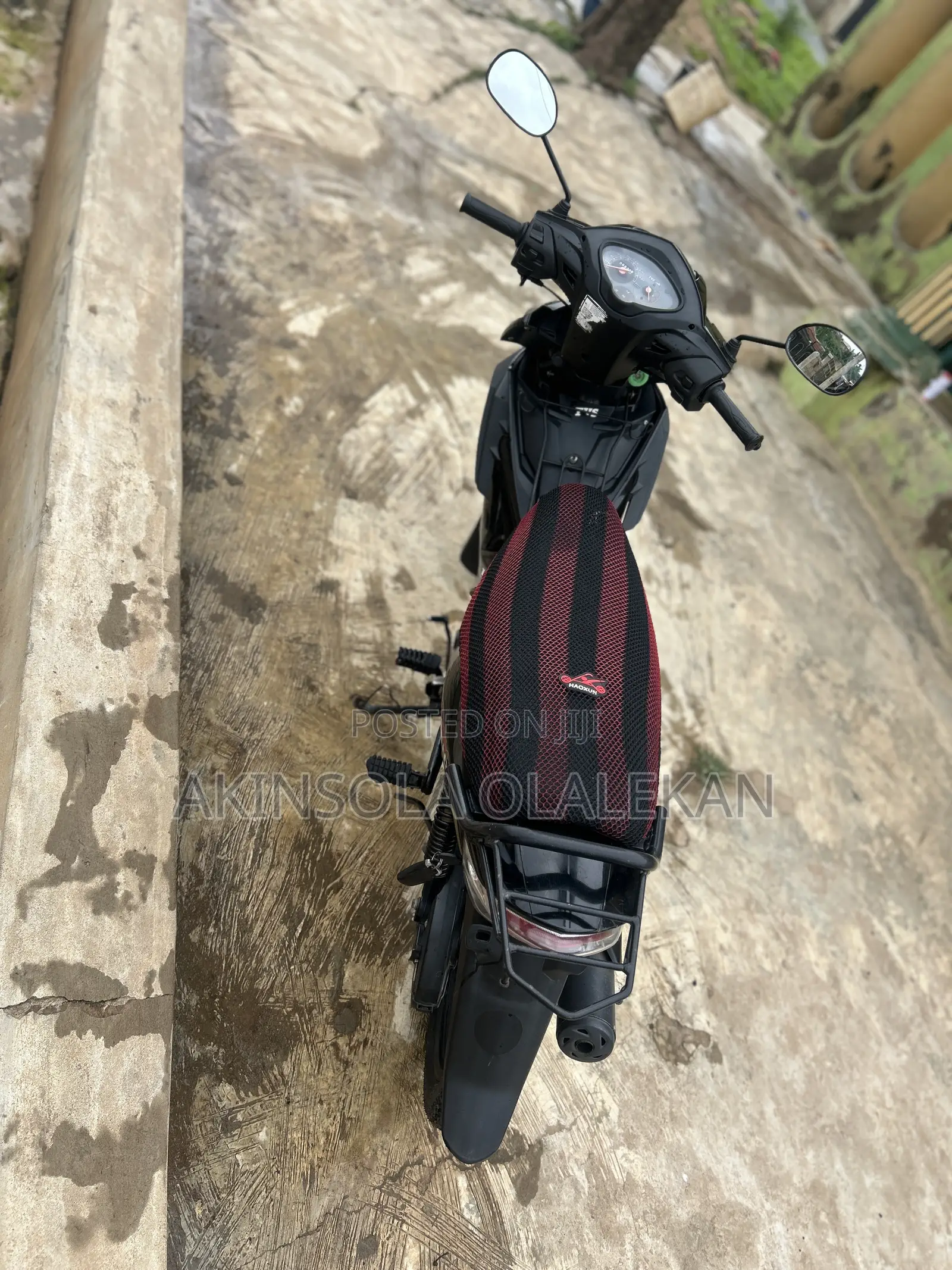 TVS Neo NX 2025 Black
