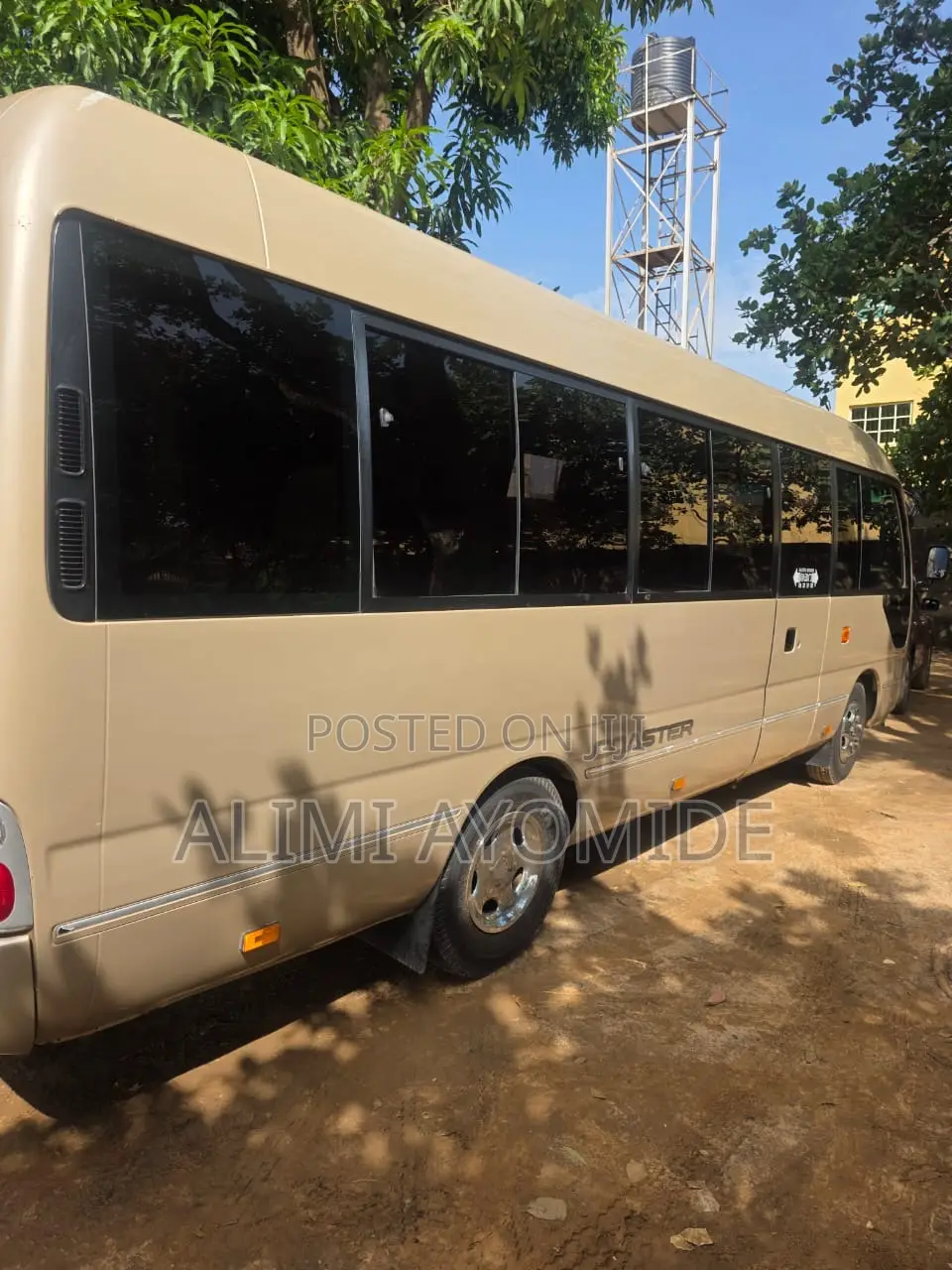 Toyota Coaster 2015