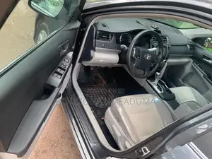 Toyota Camry L 4dr Sedan (2.5L 4cyl 6A) 2012 Gray