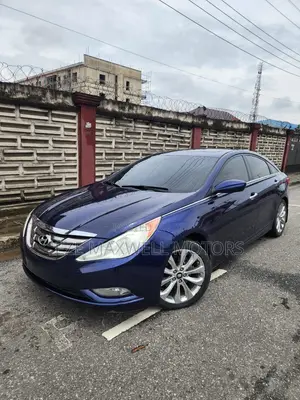 Hyundai Sonata Limited Sedan FWD (2.4L 4cyl 6A) 2013 Purple