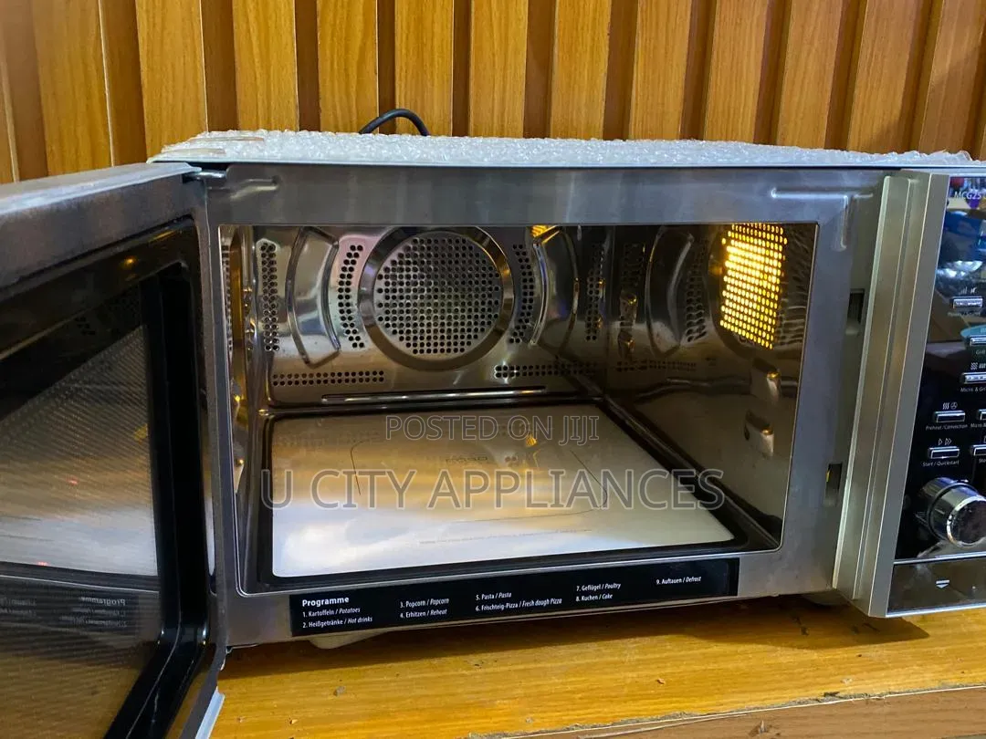 CASO 3in1 Plateless Mirror Face Germany Microwave