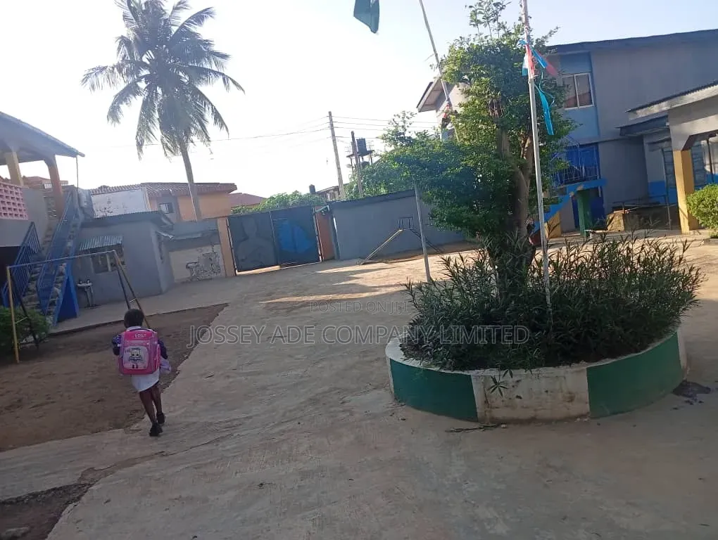 Functional School With 14 Classrooms