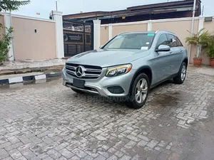 Mercedes-Benz GLC-Class 2017 Blue