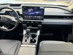 Toyota RAV4 2026 White