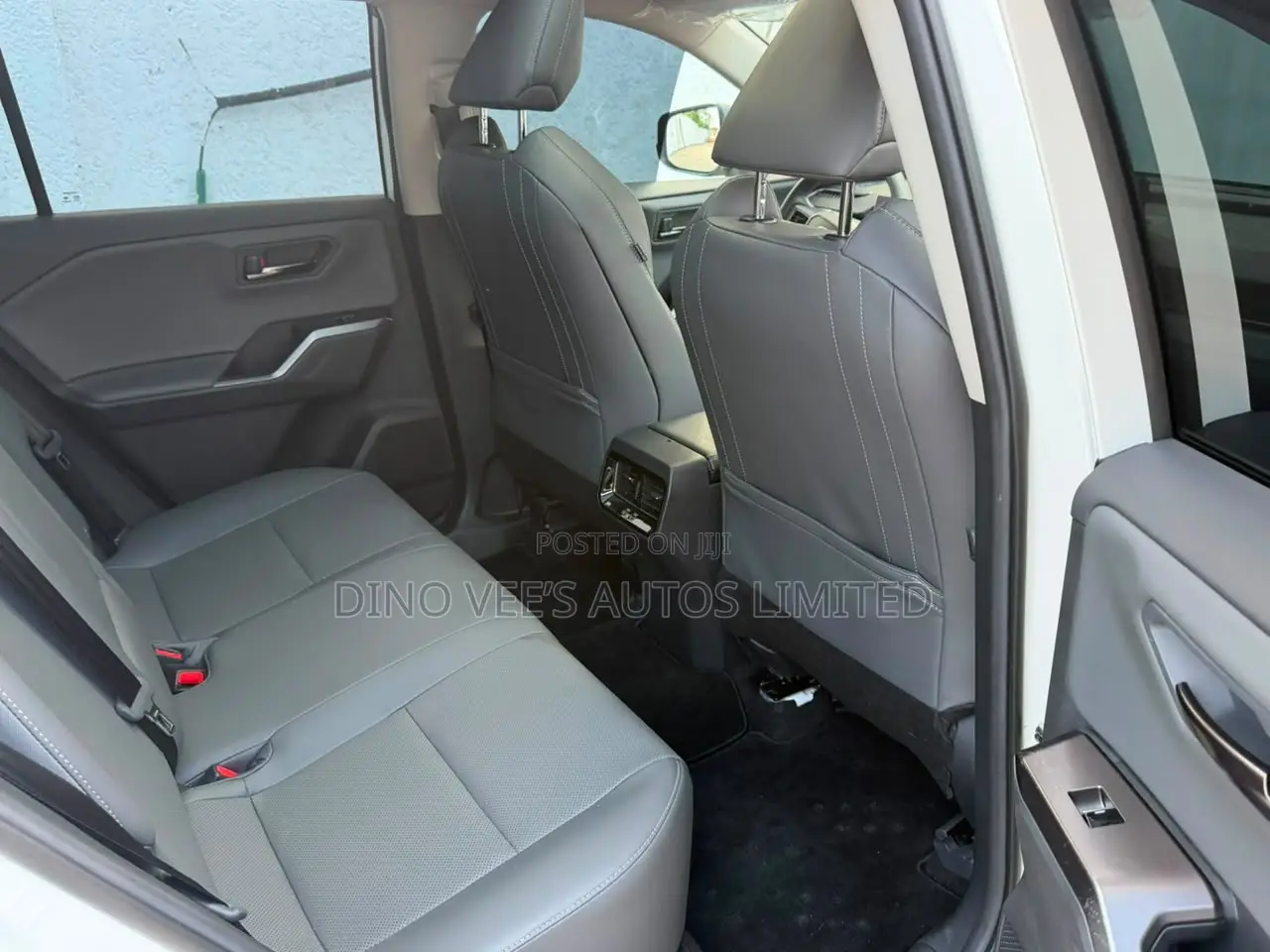 Toyota RAV4 2026 White