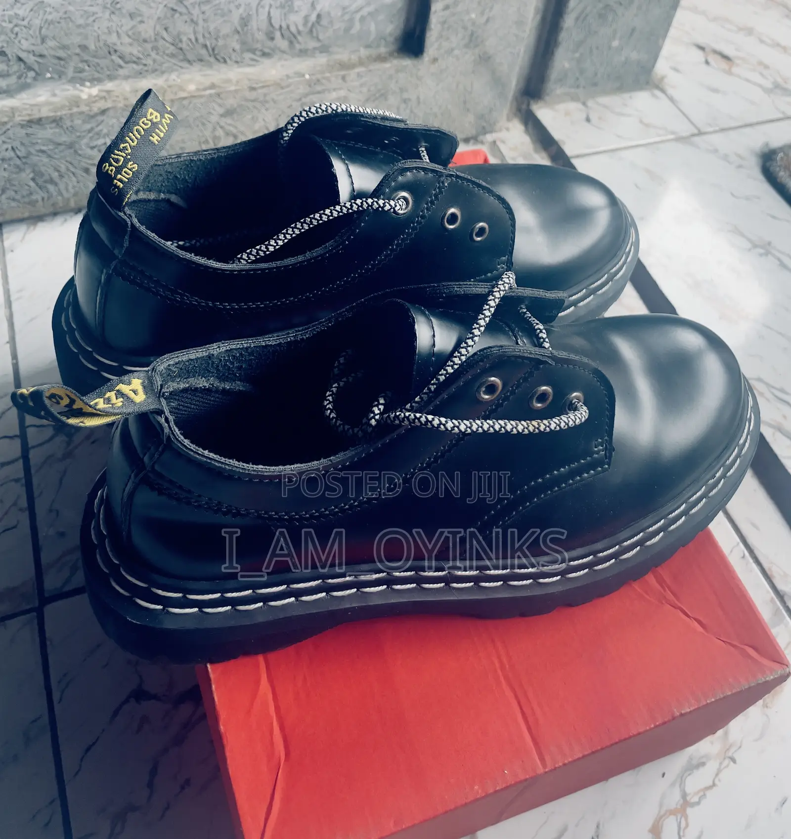 Dr. Airwair Marten