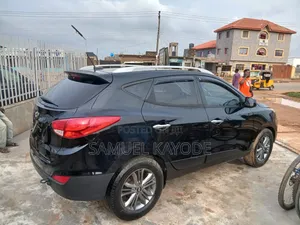 Hyundai Tucson 2015 Black