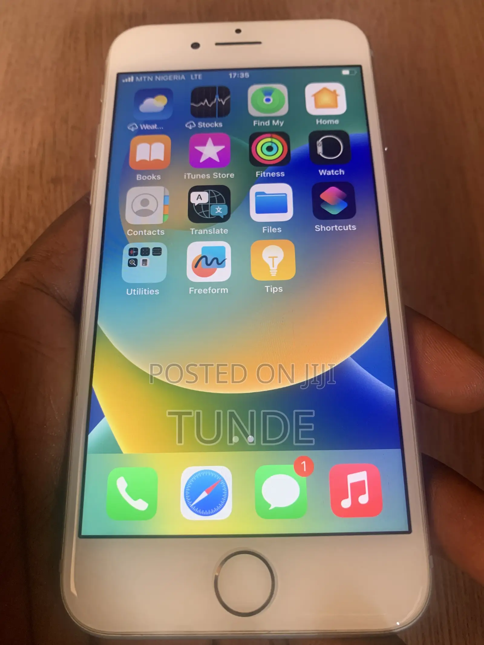 Apple iPhone 8 64 GB White