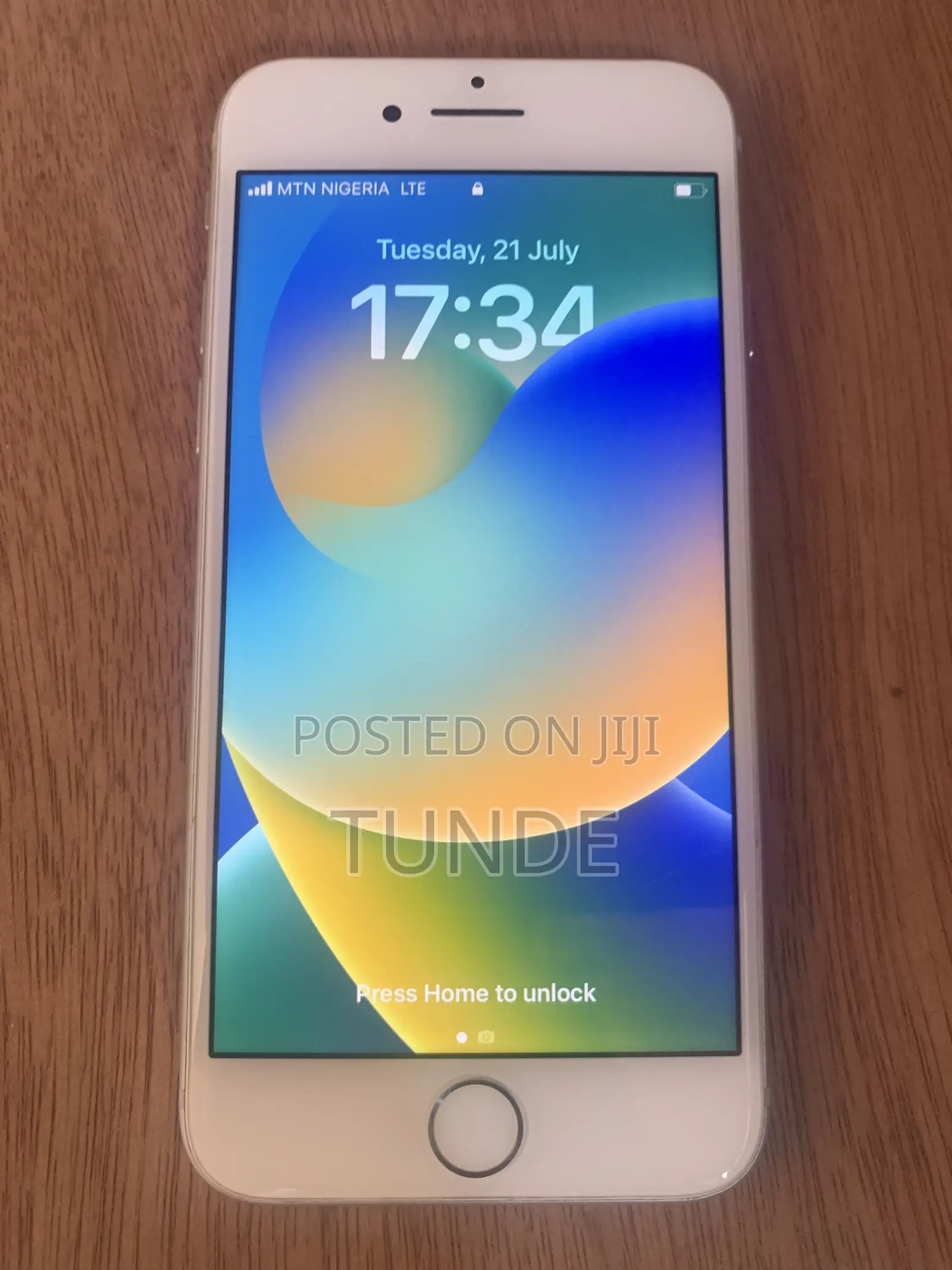 Apple iPhone 8 64 GB White