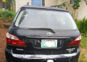 Toyota Avensis 2004 Black