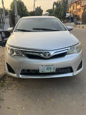 Toyota Camry 2013 Silver