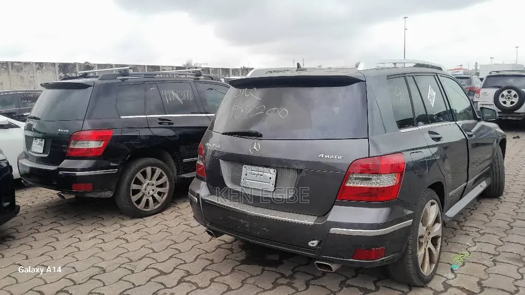 Mercedes-Benz GLK-Class 2011 Gray