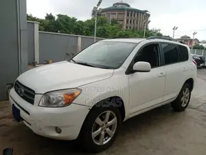 Toyota RAV4 2008 White