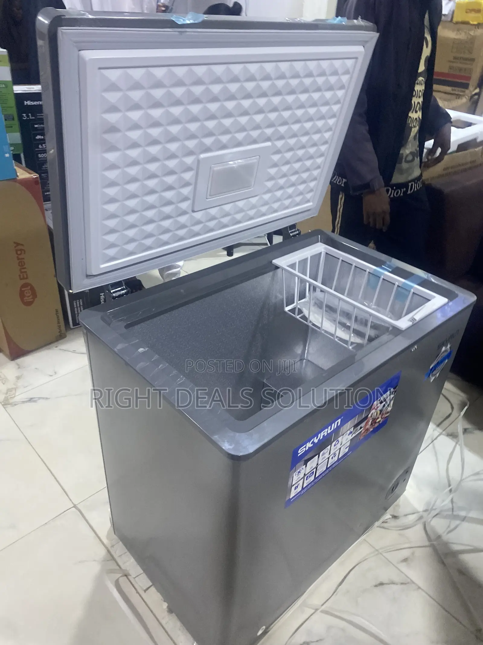 Long Lasting Skyrun 155L Freezer