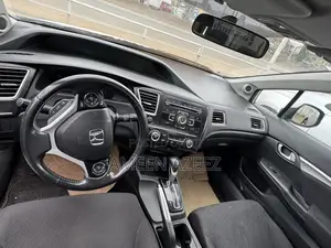 Honda Civic 2013 White