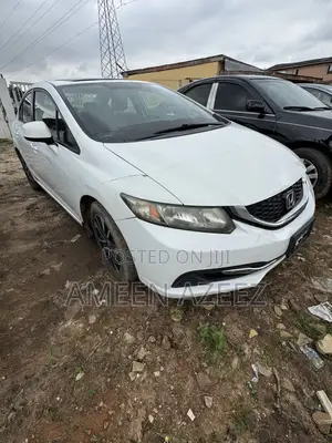 Honda Civic 2013 White