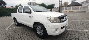 Toyota Hilux 2.0 VVT-i 2010 White