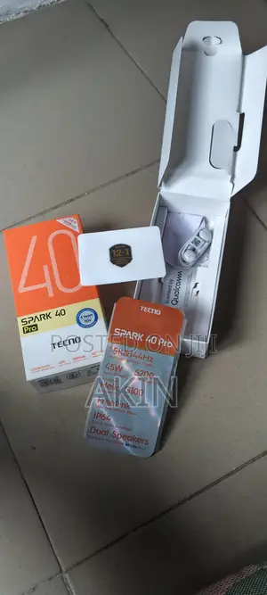 Tecno Spark 40 Pro 128 GB Gray