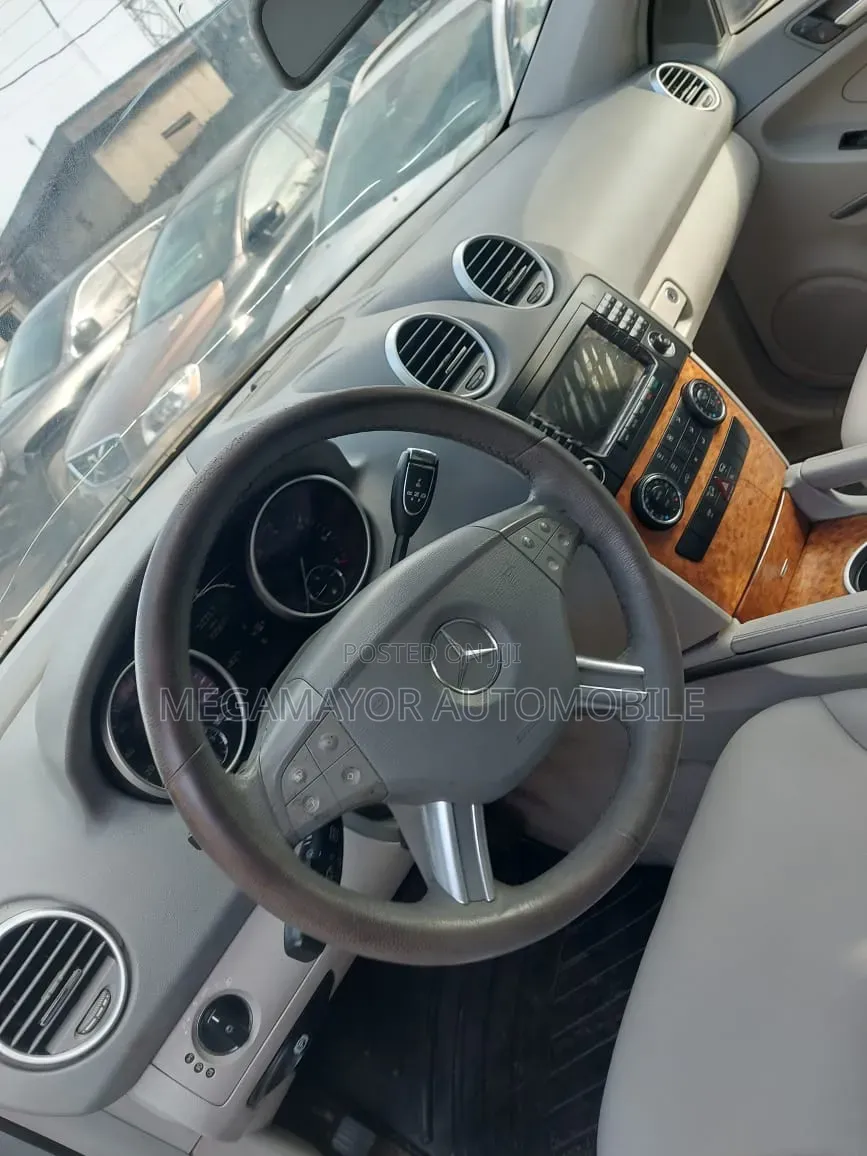 Mercedes-Benz M Class 2007 Gray
