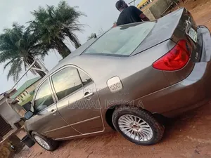 Toyota Corolla 2004 Gray