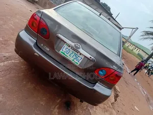 Toyota Corolla 2004 Gray