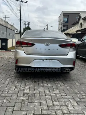 Hyundai Sonata SE 2018 Silver
