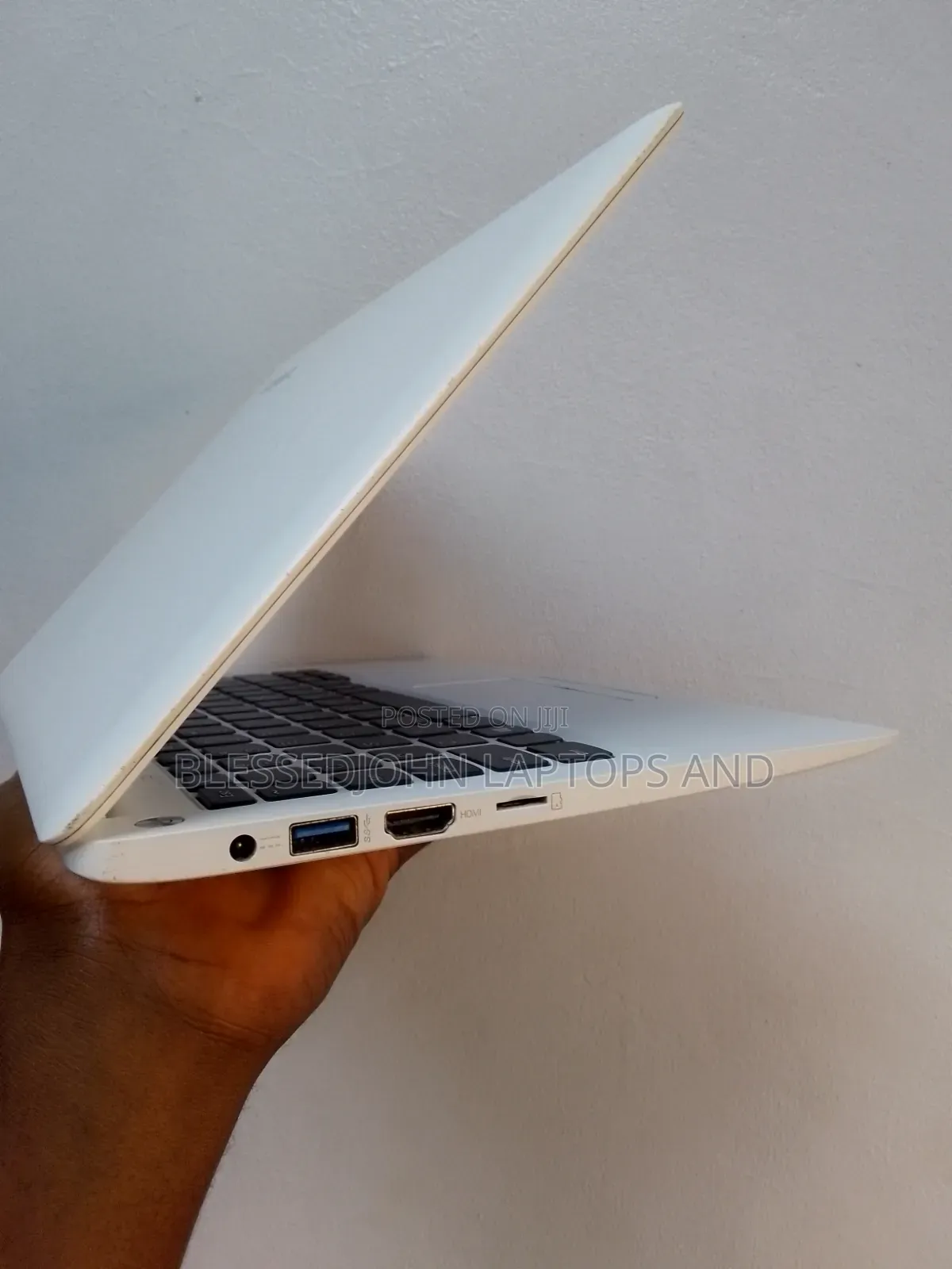 Laptop Lenovo IdeaPad 110S 2GB Intel Celeron SSD 32GB