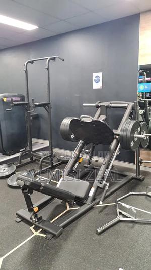 Leg Press Machine With Weight Plates