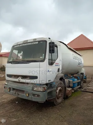 Renault Super Distress 11 Tons Bobtail 2012 White