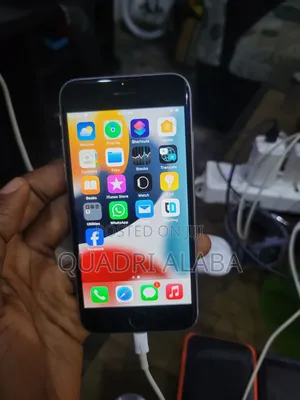 Apple iPhone 6s 64 GB Silver
