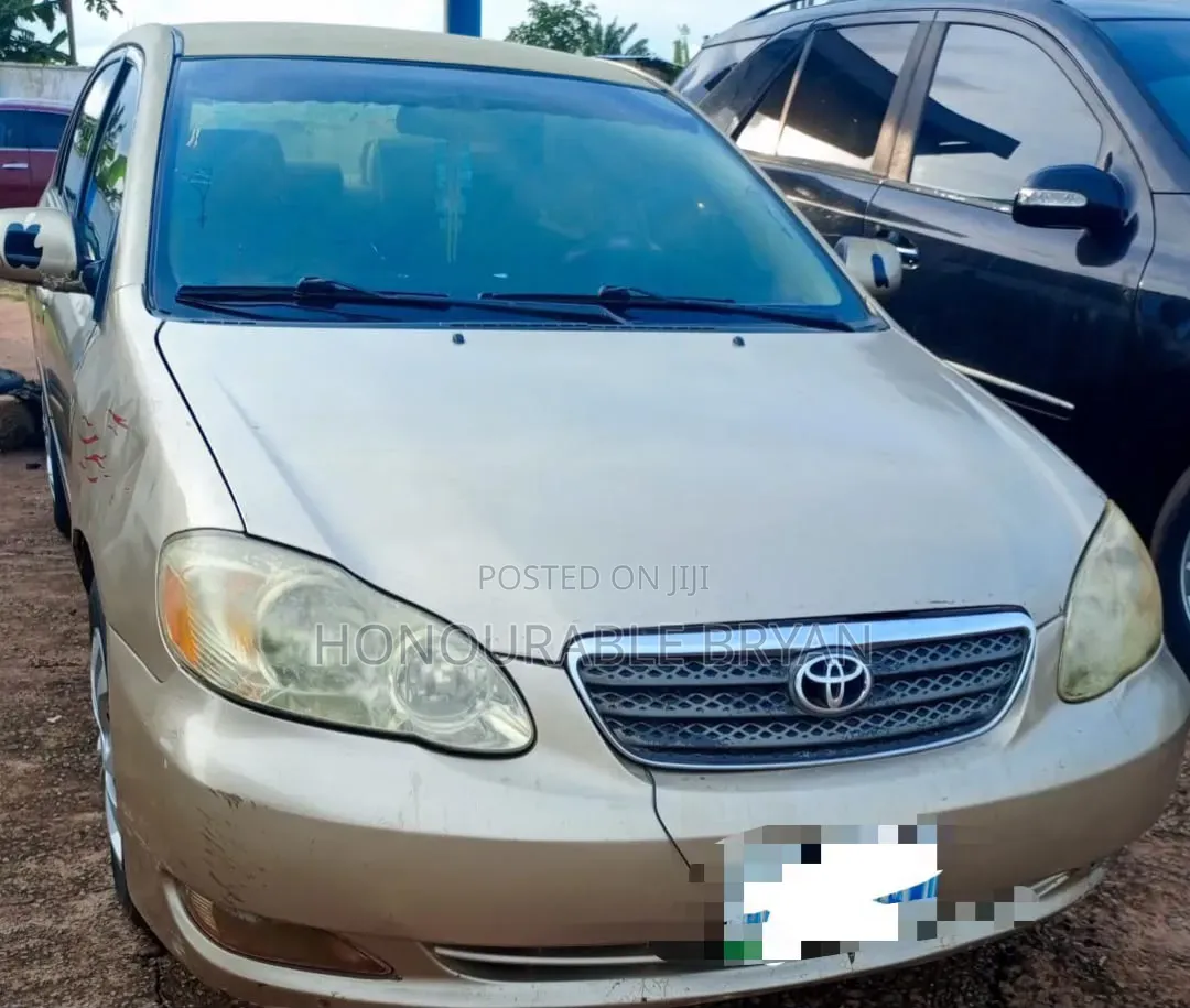 Toyota Corolla 2004 Gold