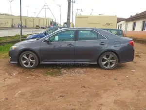 Toyota Camry L 4dr Sedan (2.5L 4cyl 6A) 2012 Gray