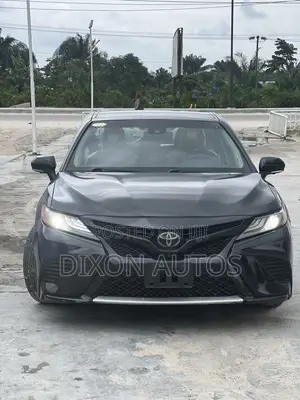 Toyota Camry XSE V6 FWD (3.5L 6cyl 8AM) 2018 Black