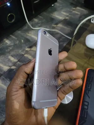 Apple iPhone 6s 64 GB Silver
