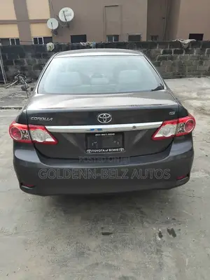 Toyota Corolla LE Special Edition 4dr Sedan (1.8L 4cyl 4A) 2013 Gray