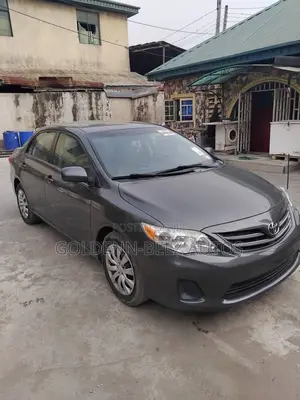 Toyota Corolla LE Special Edition 4dr Sedan (1.8L 4cyl 4A) 2013 Gray