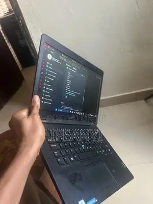 Laptop Dell Latitude 7420 8GB Intel Core i5 HDD+SSD 128GB