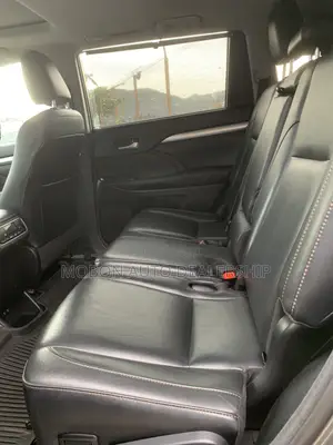Toyota Highlander 2018 Gray
