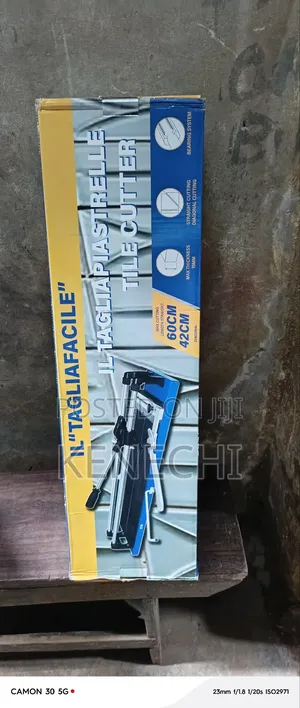 Tiles Cutting Machine