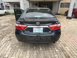 Toyota Camry SE 4dr Sedan (2.5L 4cyl 6A) 2016 Black