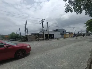 Mini Flat in Oral Estate, Chevron for rent