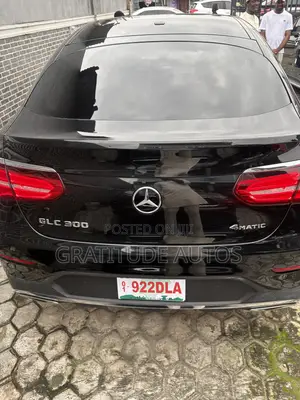 Mercedes-Benz GLC-Class 2017 Black