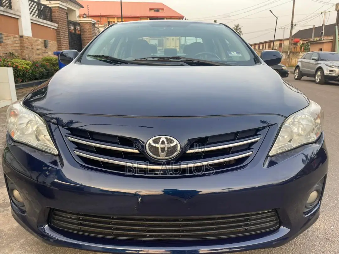 Toyota Corolla 2013 Blue
