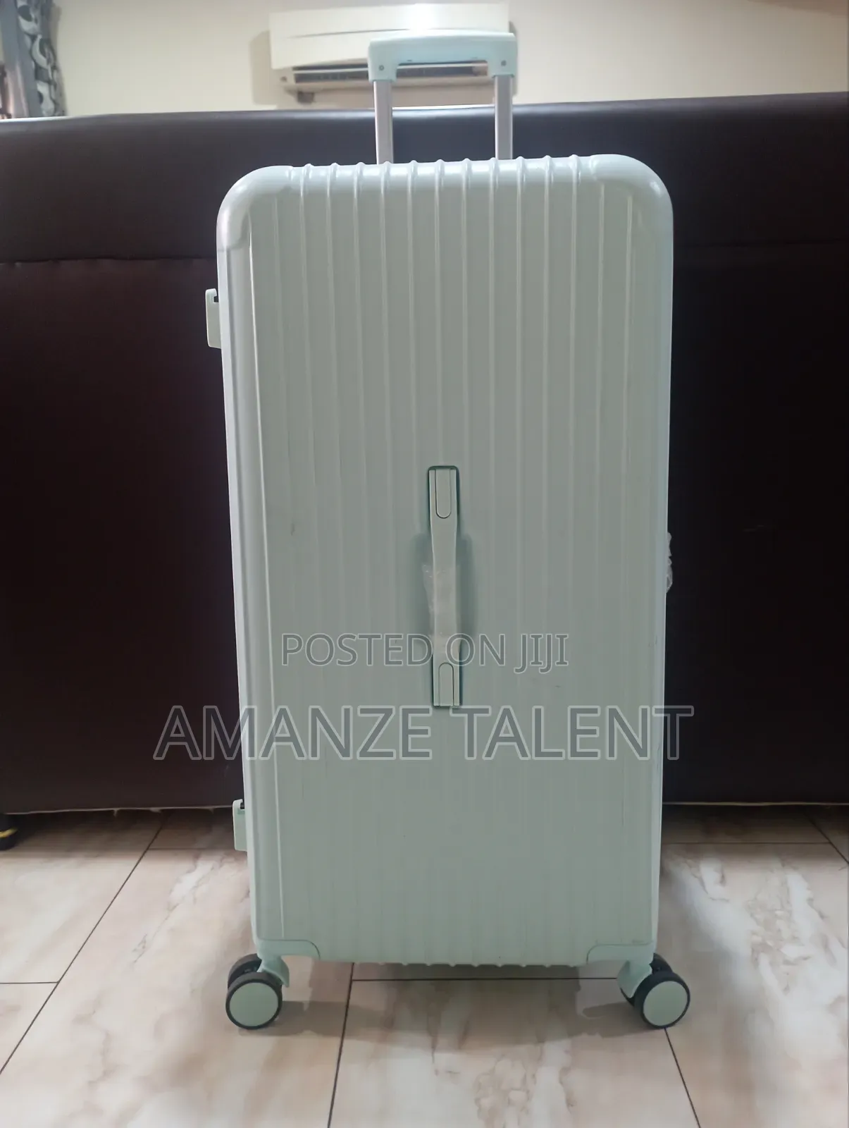 Used Large Size Rubber Luggage