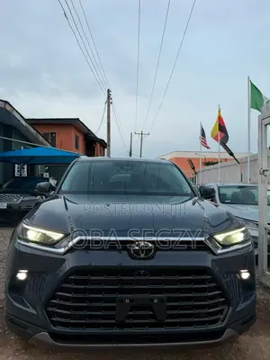 Toyota Highlander Limited AWD 2024 Gray