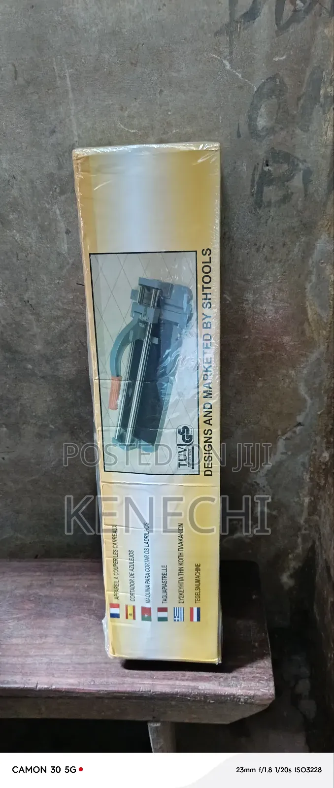 Tiles Cutting Machine