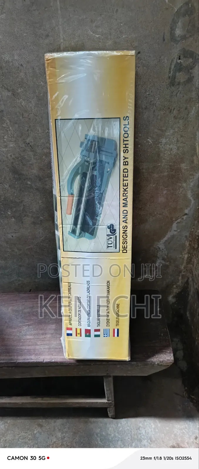 Tiles Cutting Machine
