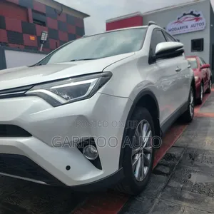 Toyota RAV4 2016 White
