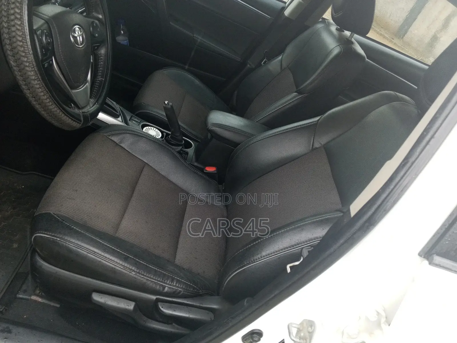 Toyota Corolla 2014 White