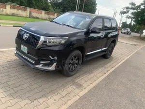 Toyota Land Cruiser Prado 2012 Black
